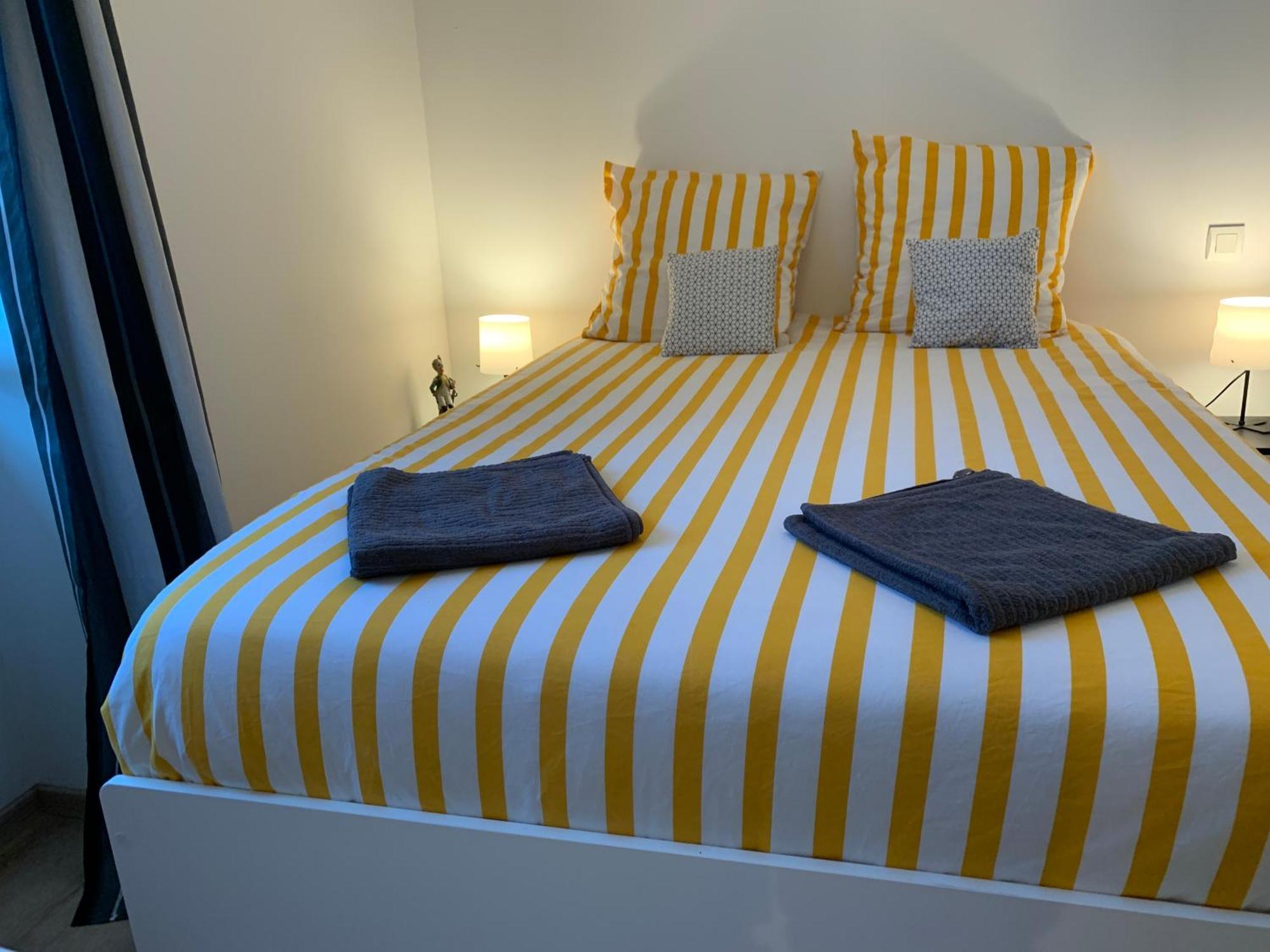 Centre, Pres Avenue De Verdun, Cosy 2 Pieces , Salon , Separe, Rue Tres Calme A 10 Minutes A Pied De La Grande Biarritz
